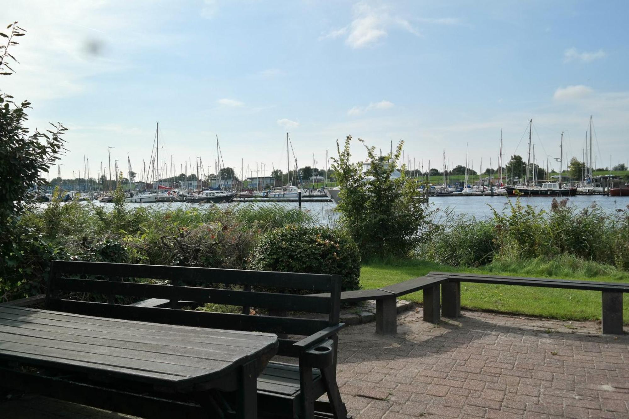 8 Pers House 'Capitein Theis' With Seaside In Front Of The Lauwersmeer Anjum Exterior foto